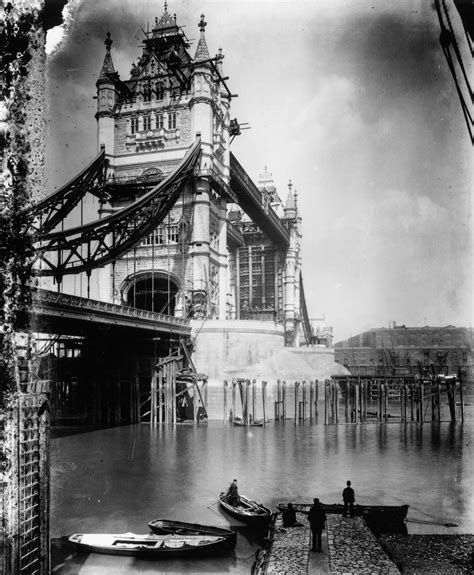 The Innovative Construction Of Londons Tower Bridge Seen Through Old