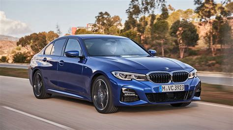 Bmw 2 Series Vs 3 Series What Should Be Your Pick Car From Japan