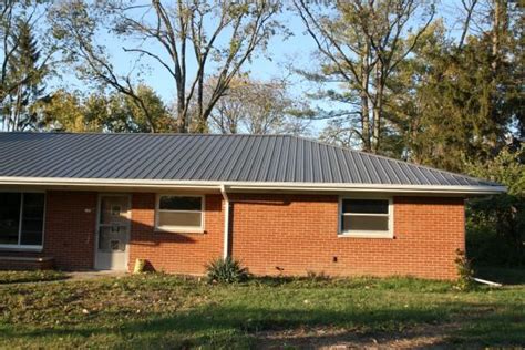 Brick Homes With Metal Roofs 2022