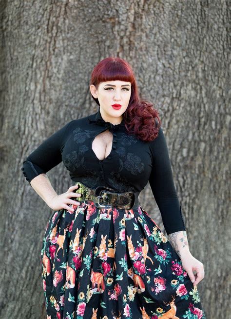Teer Wayde Pinup Hips And Curves Curves Skirt Fashion