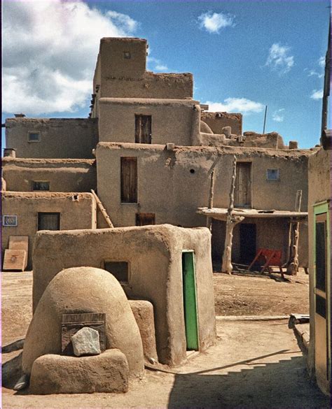 Awesome Adobe Houses In Mexico In 2020 Adobe House Taos Pueblo