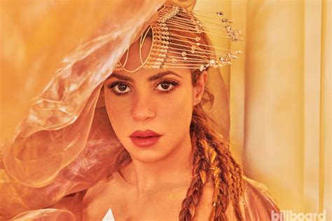 Shakira Covers Billboard Magazine Celebria Atrl
