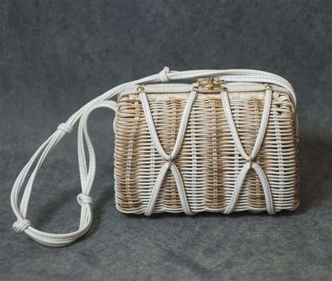 1960s Woven Basket Purse Sixties Spring By Themavenofvintage