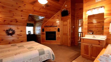 Gatlinburg four bedroom cabins and pigeon forge four bedroom cabins offer the serenity of the great smoky mountains national park with the most amazing views right from the cabin. "Bear Play" 4 Bedroom Family Cabin in Pigeon Forge, TN ...