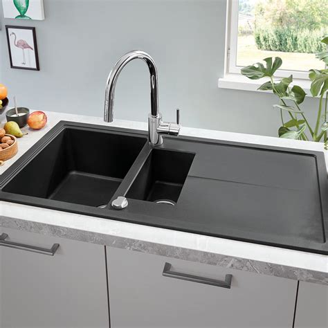 Modern Kitchen Sinks And Taps Things In The Kitchen