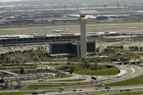 Smoke In Control Tower At Newark Liberty International Airport Suspends