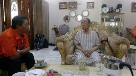 Perkara itu disahkan oleh timbalan mufti perak, datuk zamri hashim menerusi pesanan aplikasi whatsapp kepada utusan malaysia. Mohamad Nizar ziarah Mufti Perak - Malaysia Dateline