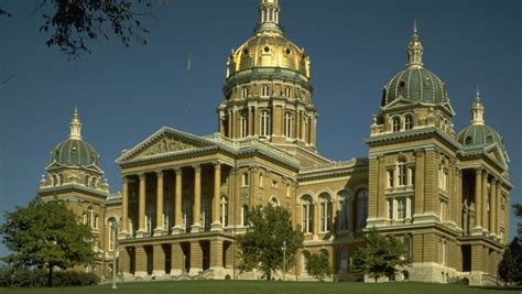 25 Must See Buildings In Iowa
