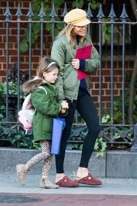 Sienna Miller Walks her daughter Marlowe to the school in NYC - Celebzz ...