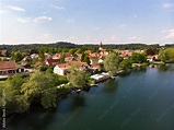 Drohnen Luftaufnahme von Weßling und Weßlinger See in Bayern ...