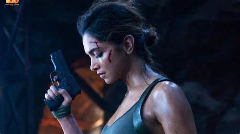 Deepika Padukone To Perform Solo Action Scenes With Gatling Gun In