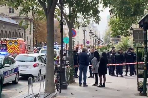 Increíble Ataque En París Mató A Puñaladas A 4 Policías Infofueguina