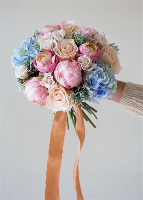 how to make a bridal bouquet diy silk flower bouquet diy wedding bouquet fake flowers diy