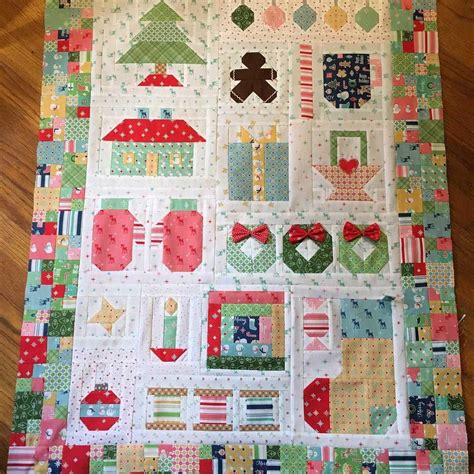 36 Witching Scrappy Christmas Quilts Ideas | Christmas quilts, Quilts, Holiday quilts