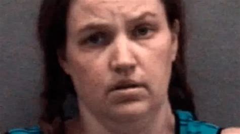 Killer Mom Vomits In Court When She Sees Photos Of Emaciated Son Who She Starved To Death The