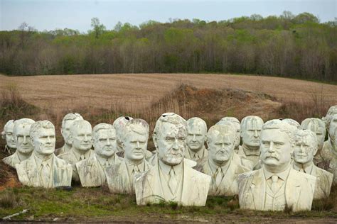Take A Night Time Tour Of Presidents Heads In Virginia