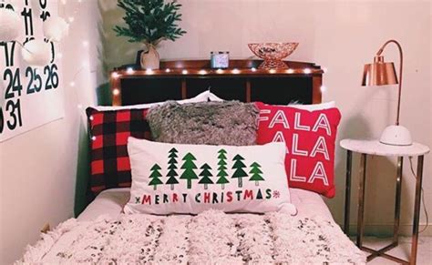 20 Cheap And Festive Items To Decorate Your Dorm For Christmas Society19
