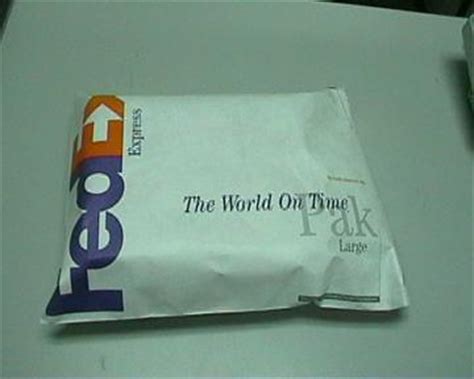 Fill out an airbill, put it on the proper size fedex pak or envelope for your shipment and have it weighed and give it to the agent. My FEDEX PAK Packing Method