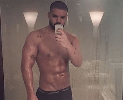 Drake Flaunts His Meaty Package In New Pic