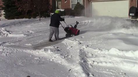 Snow Blowing Driveway And Walks 7 Minutes 1 Person Youtube