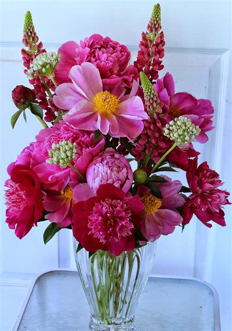 Floral Arrangements 2014 Using Peonies Roses And Lilies Sowing The