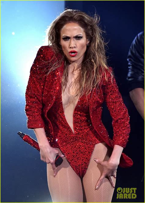 Jennifer Lopez And Iggy Azalea Slay With Booty Performance At Amas 2014 Video Photo 3248911