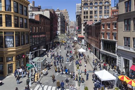 Congestion Pricing Zones Should Be Turned Into Open Streets Festivals Curbed