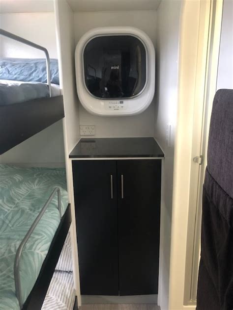 Caravan For Hire In Forster Nsw From 15000 The New Age Triple Bunk