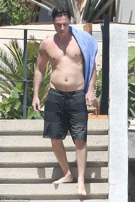 Zach Braff Enjoys The Sun During 41st Birthday Holiday In Mexico With