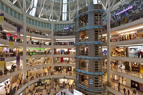 If you are in the city and are looking for one of the trendiest shopping centers to stroll around, pavilion kuala lumpur must be on top of your list. Biggest Shopping Malls in Kuala Lumpur