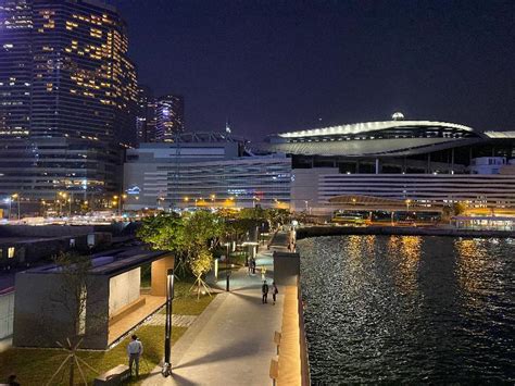 New Stretch Of Wan Chai Promenade Opens Up To Pets And Public The Loop Hk