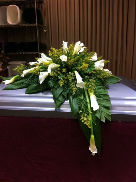 Casket Funeral Flower Arrangement Ideas