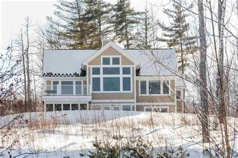 Yes, there are 108 vacation homes near lake winnipesaukee that allow pets, with an average price of $316 per night. Beautiful home with Lake Winnipesaukee NH view and access ...