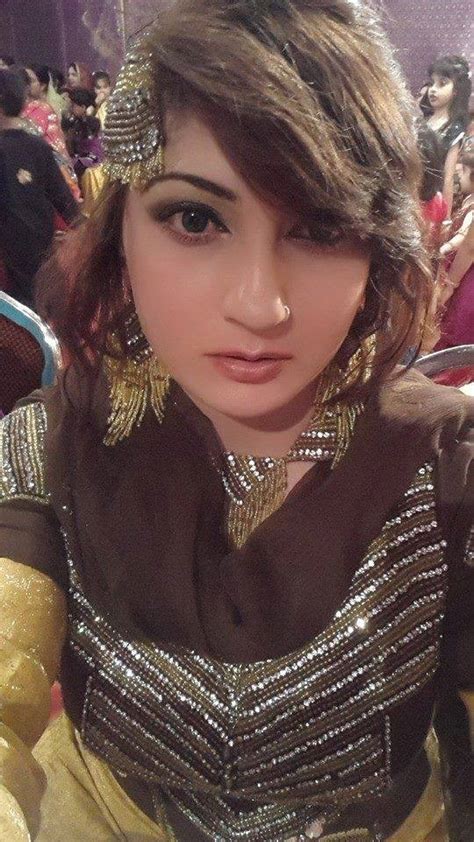 Pakistan Hot Mujra Arabic Awesome Girl Hot Exposing Leak Video