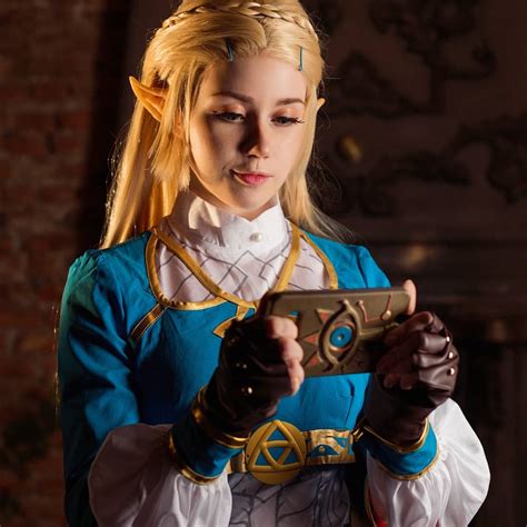 Legend Of Zelda Breath Of The Wild Princess Zelda Cosplay By Komori • Aipt