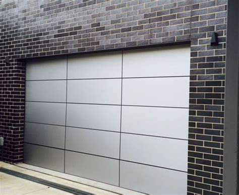 6 Reasons To Install An Automatic Garage Doors In Your Business