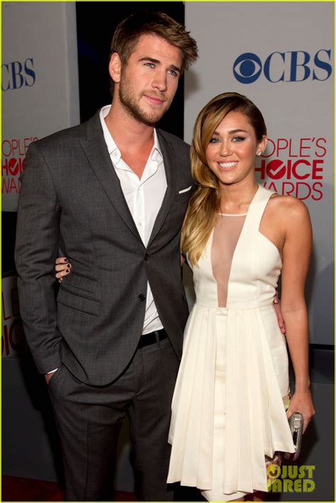 Photo Miley Cyrus Liam Hemsworth Split 13 Photo 4338028 Just Jared Entertainment News