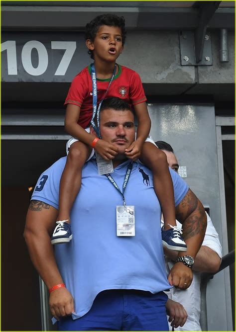 He had a son, named cristiano jr. Cristiano Ronaldo Jr. Cheers On Dad at Euro 2016 Final ...