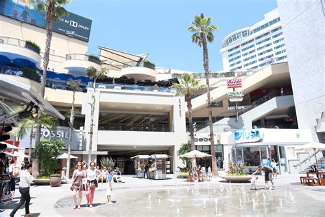 10 Best Shopping Malls In Los Angeles Where To Shop Til You Drop In