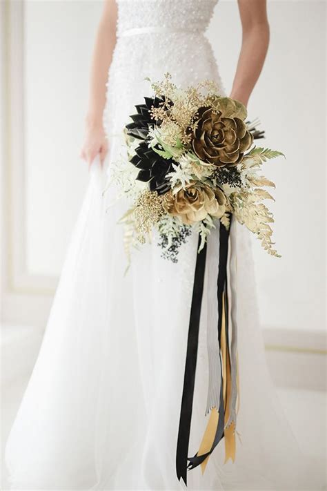 Black And Gold Bridal Bouquet Photo Manny And April Photography Gold