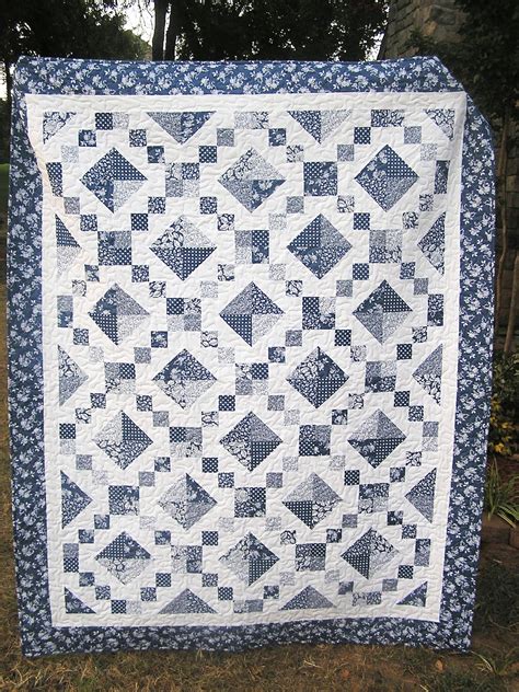 Blue Quilt Patterns Kates Blue And White Quilt Quilt Pattern Ideas