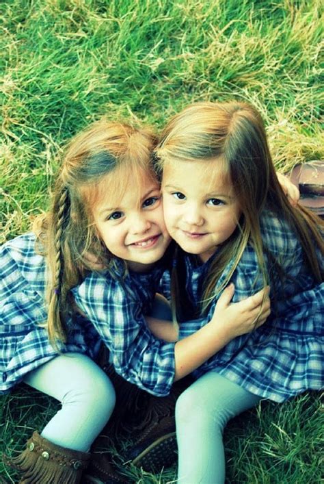 Twins This Reminds Me Of E And Aone Always Happy One More Serious Cute Twins Love