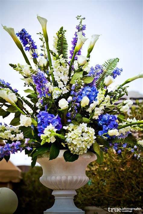 20 Blue And White Flower Arrangements Decoomo