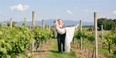 Weddings At Crosskeys Vineyards In Mount Crawford Va Wedding Spot