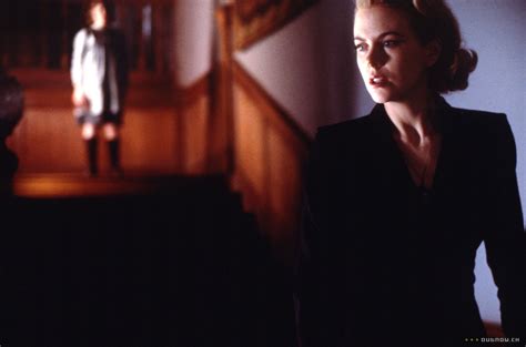 The others 2001 grace is a religious woman who resides in an old house because her two children have a sensitivity kept dark. the others - The Others (2001 Film) Photo (32714476) - Fanpop