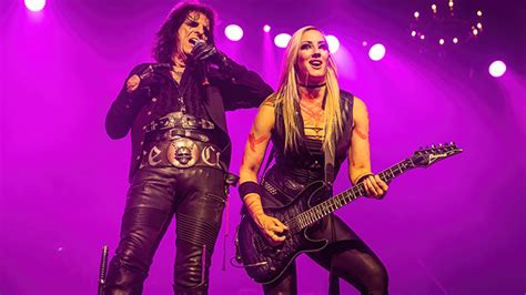 Guitarist Nita Strauss Leaves Alice Cooper Band After 8 Years Ksan Fm
