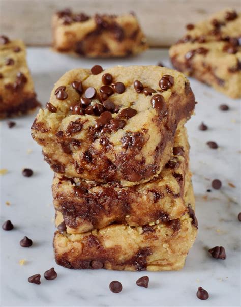 These Easy To Make Vegan Chocolate Chip Blondies Are So Gooey Soft