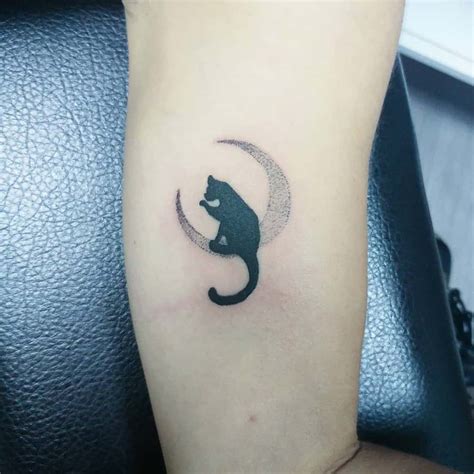 Update More Than 74 Black Cat Moon Tattoo Best Ineteachers