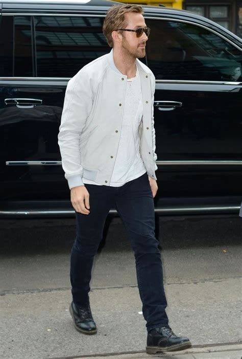 The Ryan Gosling Style Lookbook Fashionbeans Ryan Gosling Style