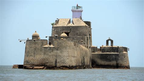 Daman Tourism Travel Guide To Best Places To Visit In Daman And Diu